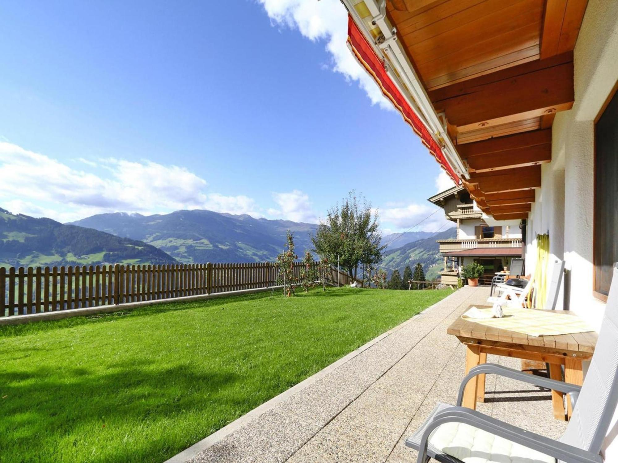 Apartment In Hippach Im Zillertal In The Mountains Muhlen  Buitenkant foto